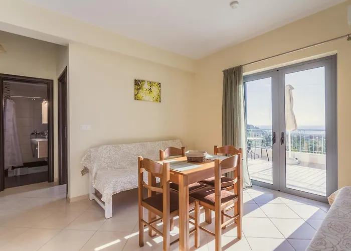 Sundy Maria Апартаменты *