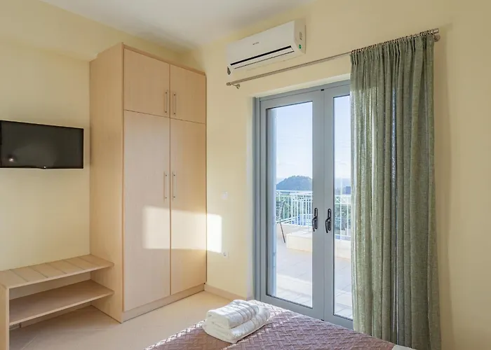 Sundy Maria Ступа